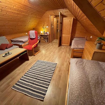 Apartman Na Hranici Polhora Kültér fotó