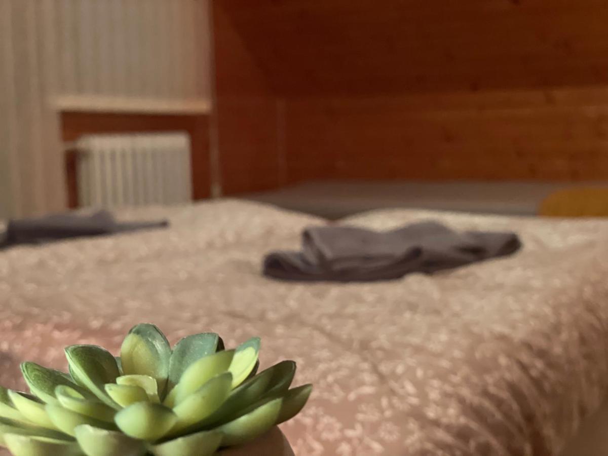 Apartman Na Hranici Polhora Kültér fotó